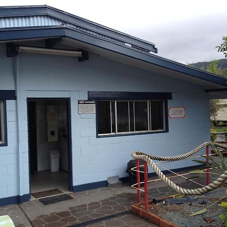Banana Coast Caravan Park คอฟฟ์ฮาร์เบอร์ ภายนอก รูปภาพ